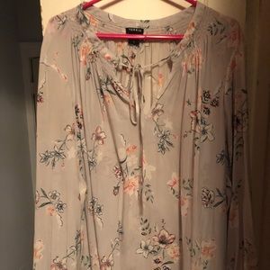 Torrid floral shirt size 4